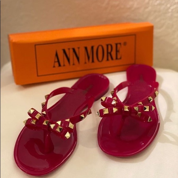 ann more jelly sandals